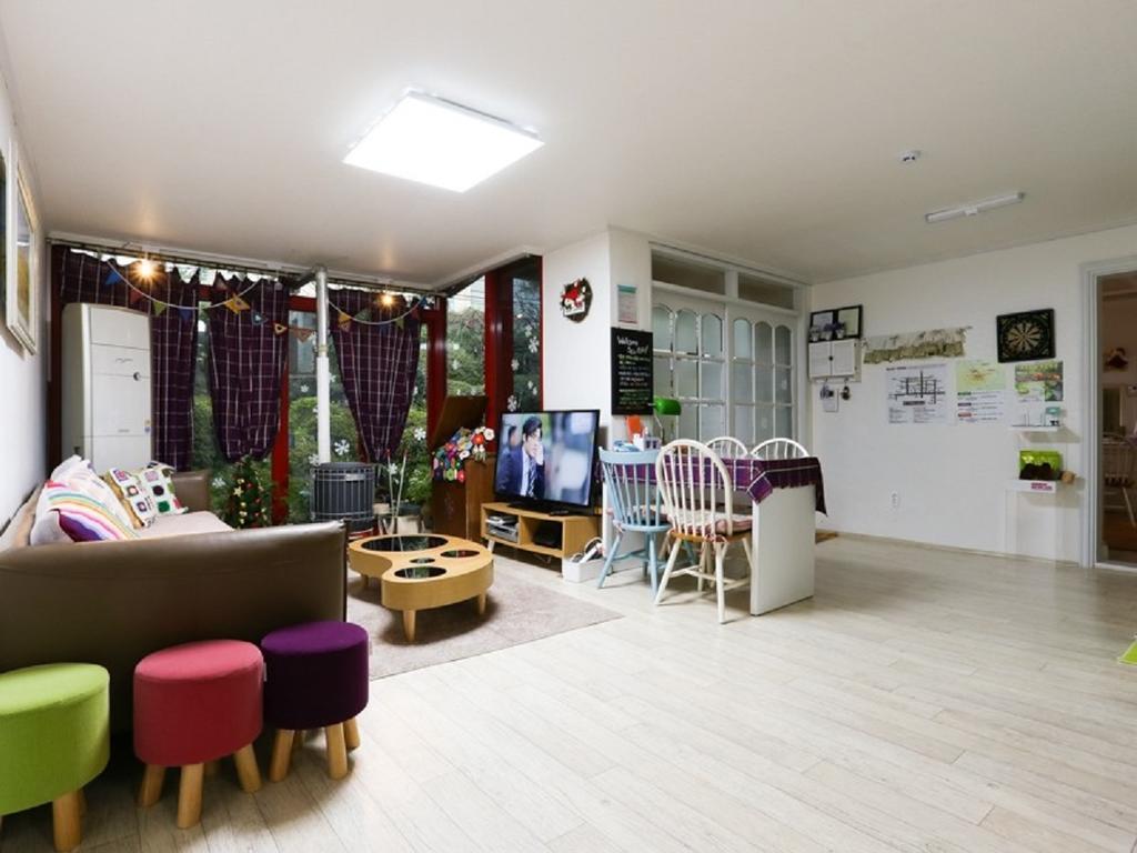 Jeju B.P. Guesthouse מראה חיצוני תמונה